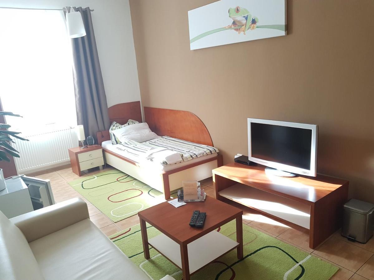 Alex Pension Presov Exterior photo